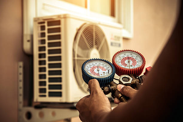 Professional Emergency Hvac technician working in Albrightsville, PA